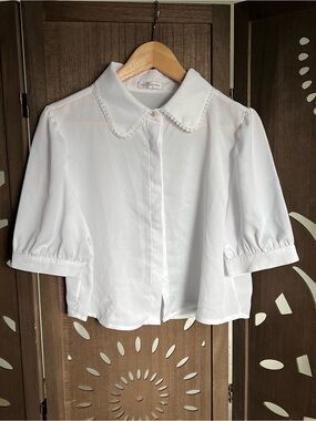 White Peter Pan Collar Puff Sleeve Blouse with Scalloped Trim